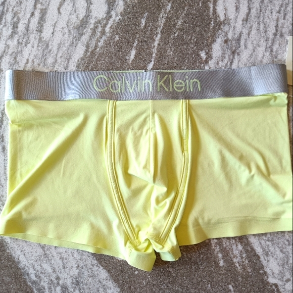 Calvin Klein Men's Brushed Microfiber Stretch Liw Rise Boxer Trunk Underwear New - Picture 1 of 2
